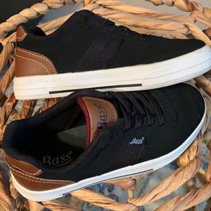 Little boys sneakers. BRAND NEW. Never worn. Bass. Size 12T